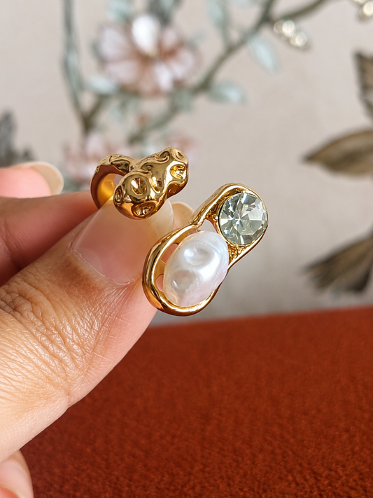Lumora Ring