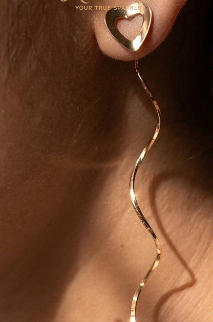 Ruhik Amour Wave Heart Earrings