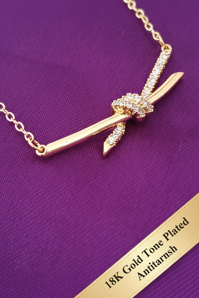 Ruhik Knot Bar Necklace